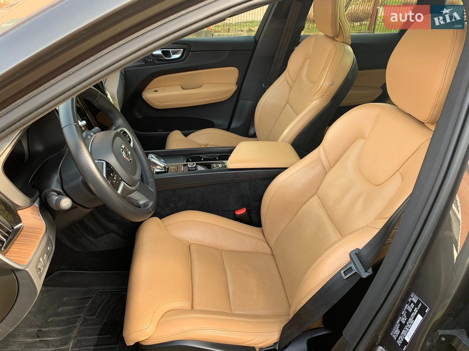 2021 Volvo XC60 - мініатюра 17