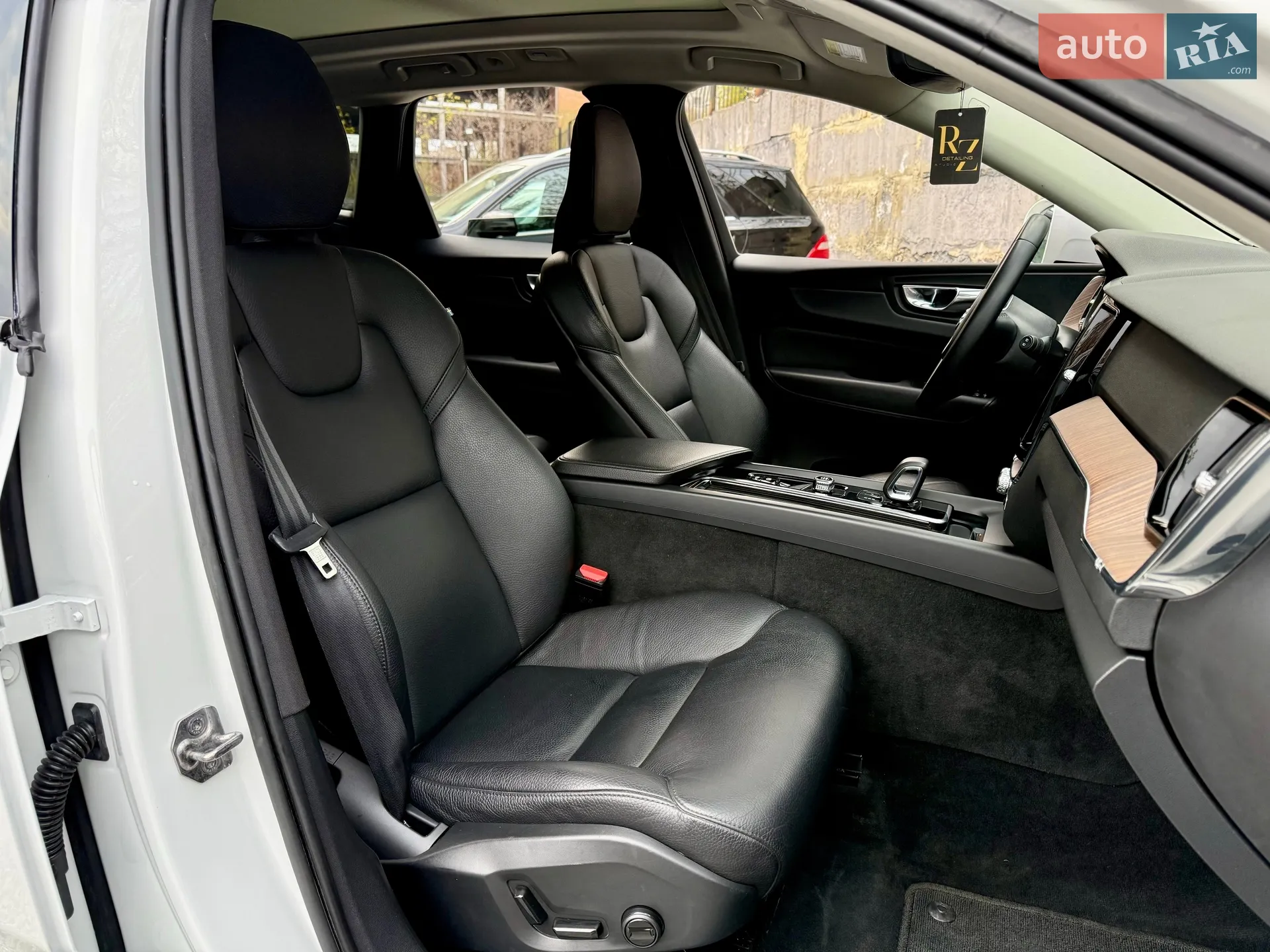 2022 Volvo XC60 - мініатюра 12