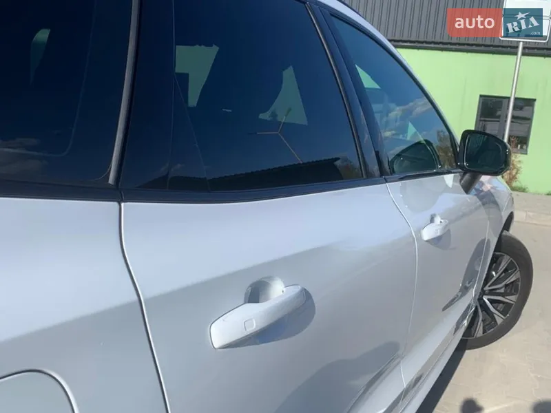 Volvo XC60 2023 VIN YV1UZK5V1P1322524 фото оголошення 6 з 75