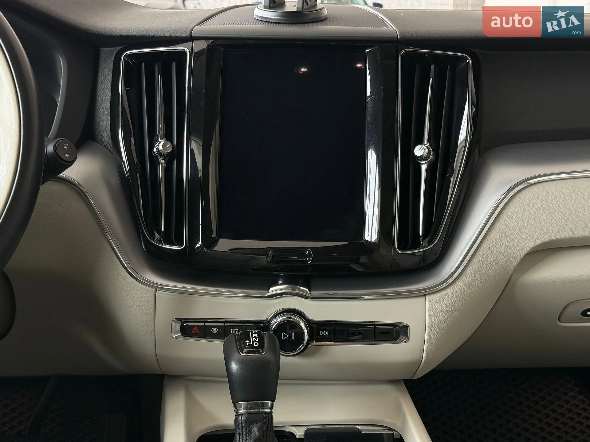 2018 Volvo XC60 - мініатюра 21