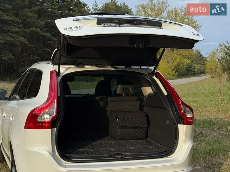 Volvo XC60 2016 VIN YV449MRK4G2902827 фото оголошення 12 з 61