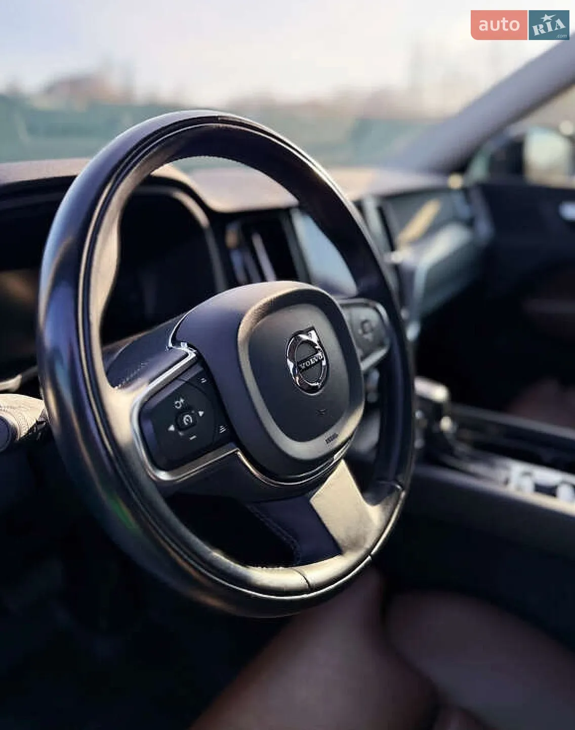 2018 Volvo XC60 - мініатюра 10
