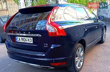Внедорожник / Кроссовер Volvo XC60 2016 в Черкассах