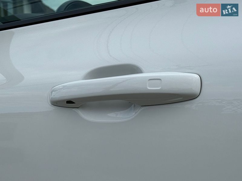 Внедорожник / Кроссовер Volvo XC60 2019 в Ровно