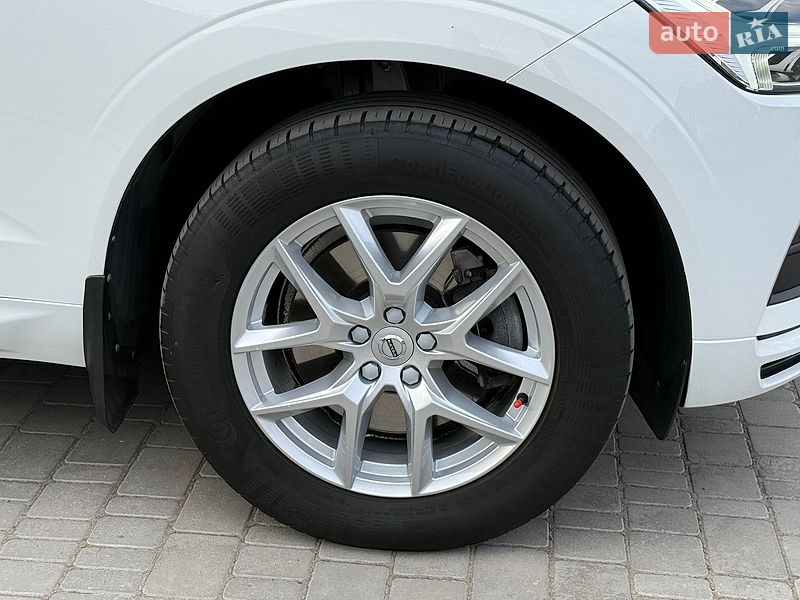 Внедорожник / Кроссовер Volvo XC60 2019 в Ровно