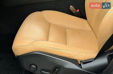 Внедорожник / Кроссовер Volvo XC60 2019 в Ровно