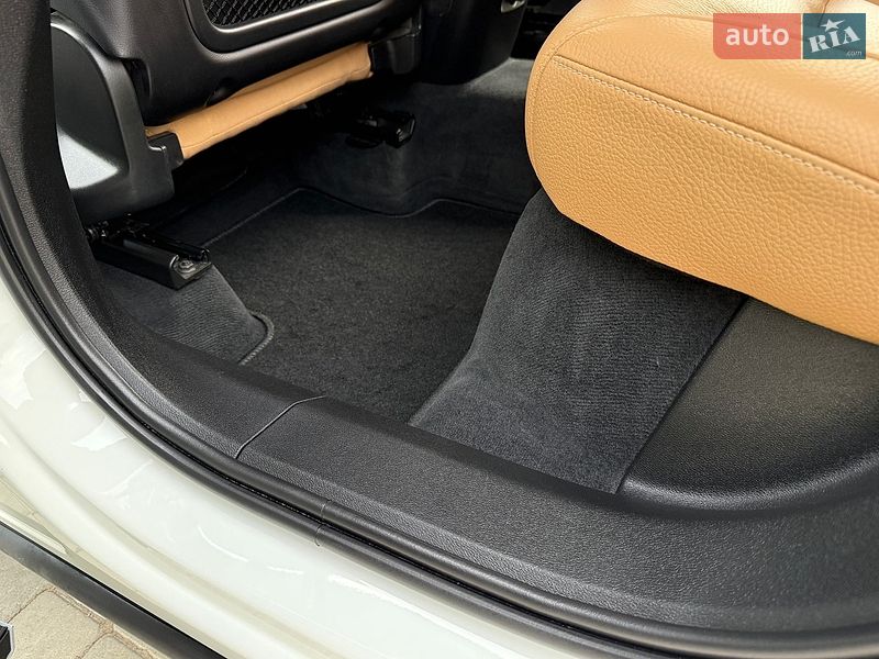Внедорожник / Кроссовер Volvo XC60 2019 в Ровно