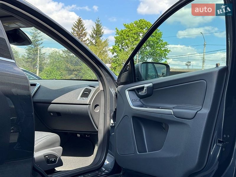Внедорожник / Кроссовер Volvo XC60 2015 в Ровно