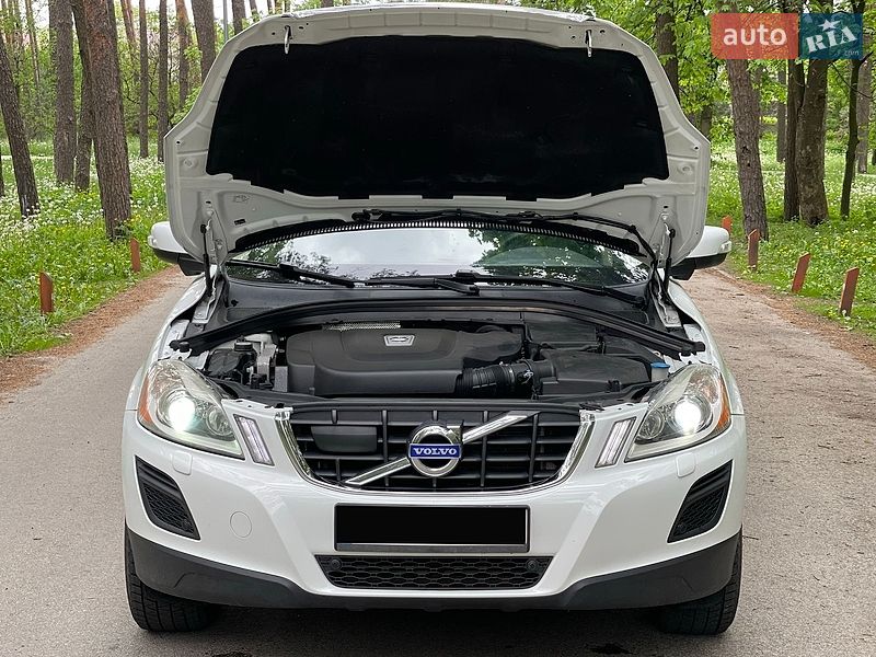 Позашляховик / Кросовер Volvo XC60 2012 в Києві