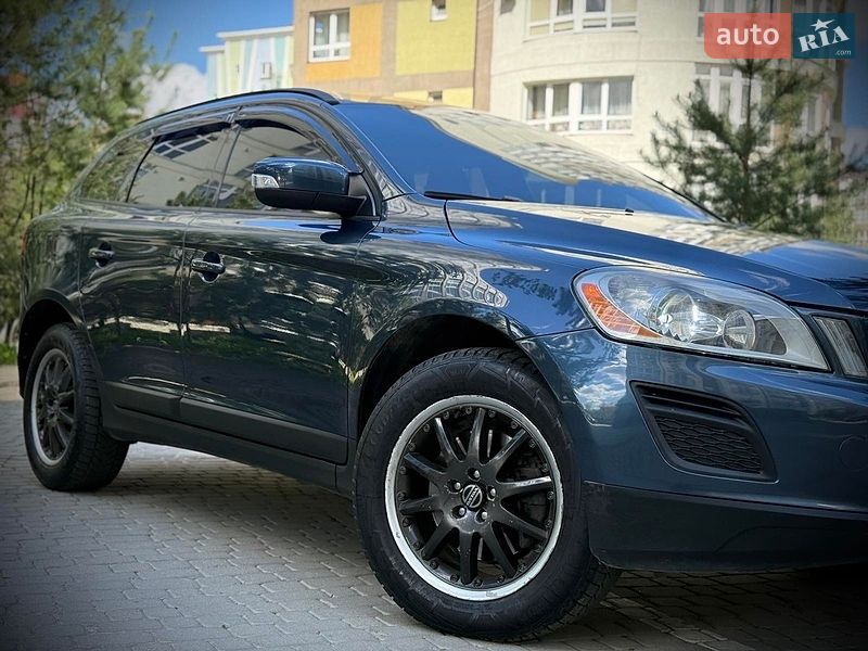 Внедорожник / Кроссовер Volvo XC60 2010 в Львове