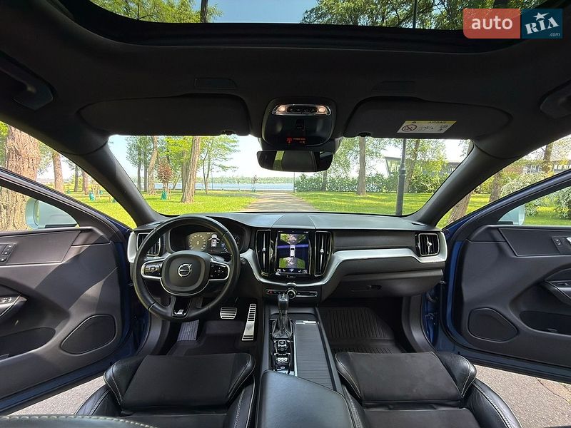 Внедорожник / Кроссовер Volvo XC60 2017 в Киеве