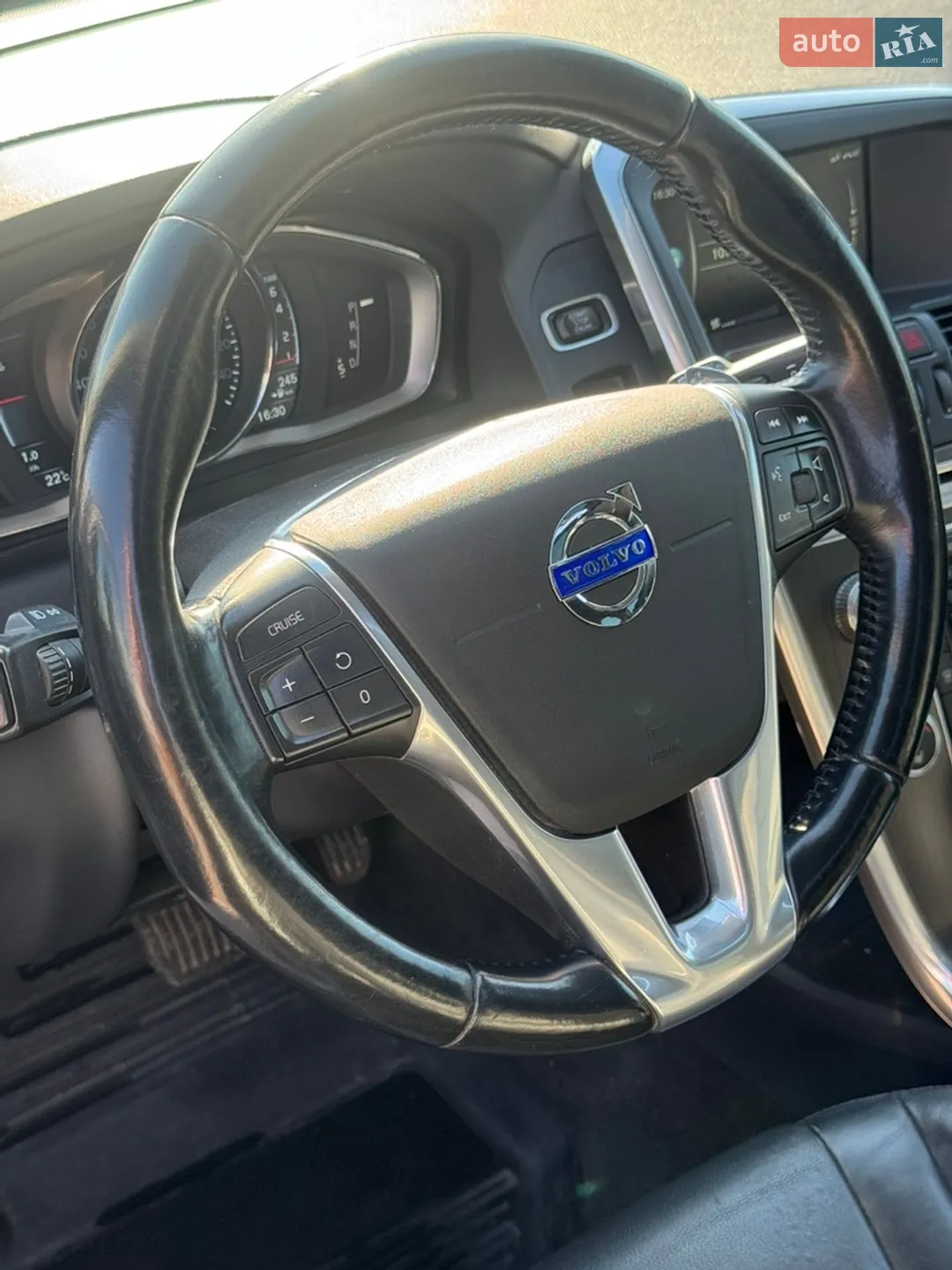 2015 Volvo XC60 - мініатюра 23