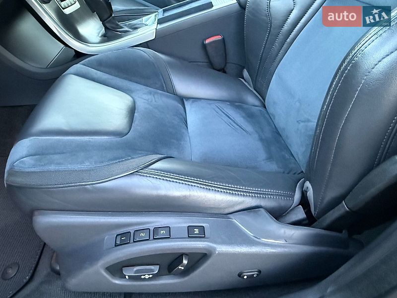 Внедорожник / Кроссовер Volvo XC60 2015 в Львове
