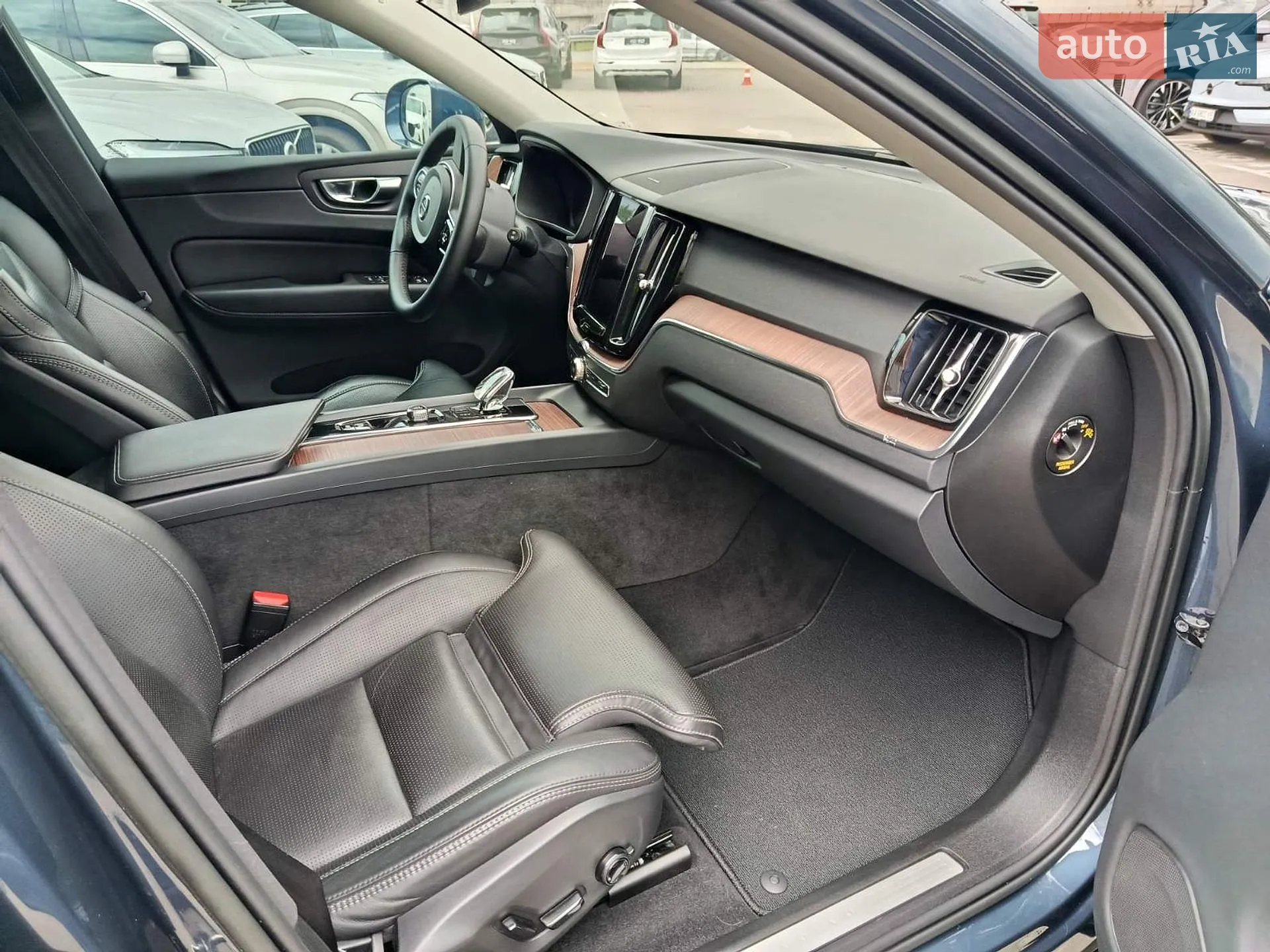 2023 Volvo XC60 - мініатюра 13