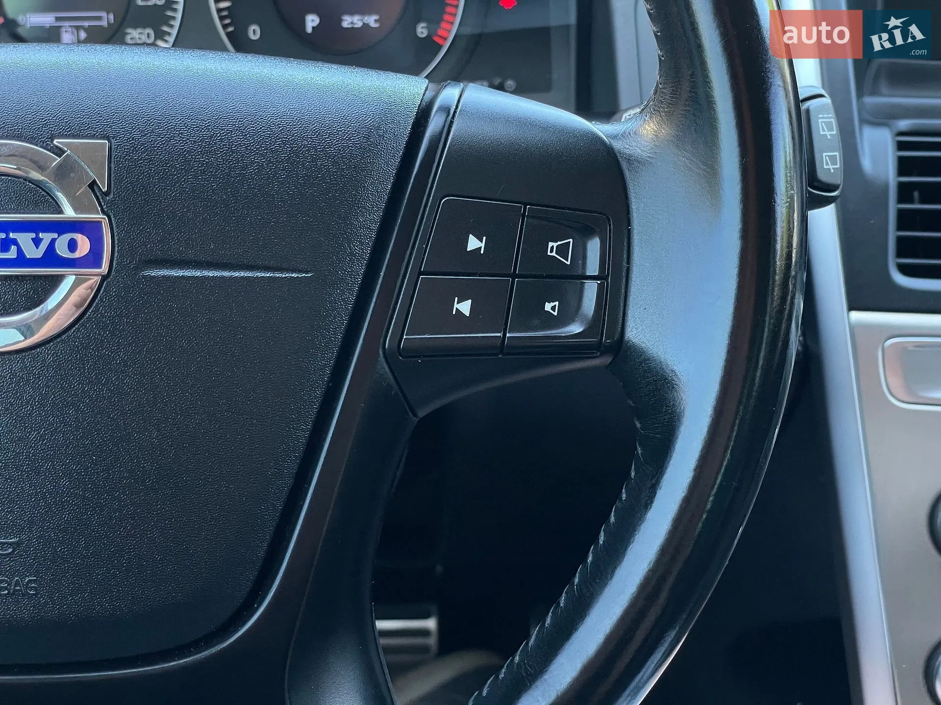 2010 Volvo XC60 - мініатюра 42