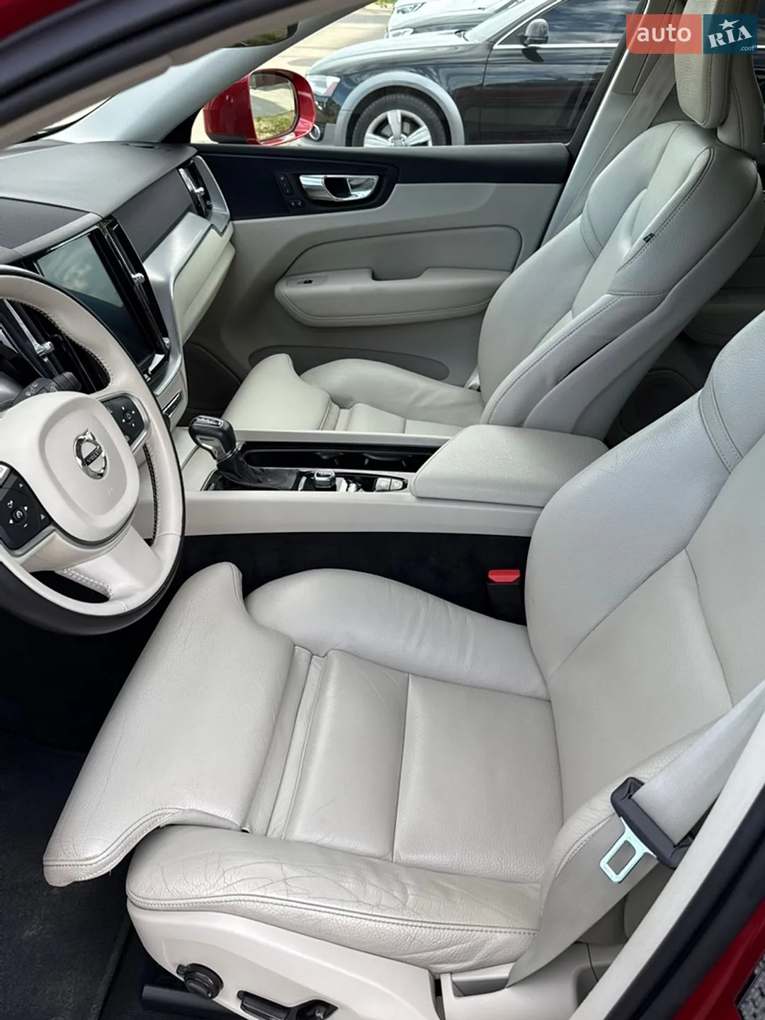 2018 Volvo XC60 - мініатюра 33
