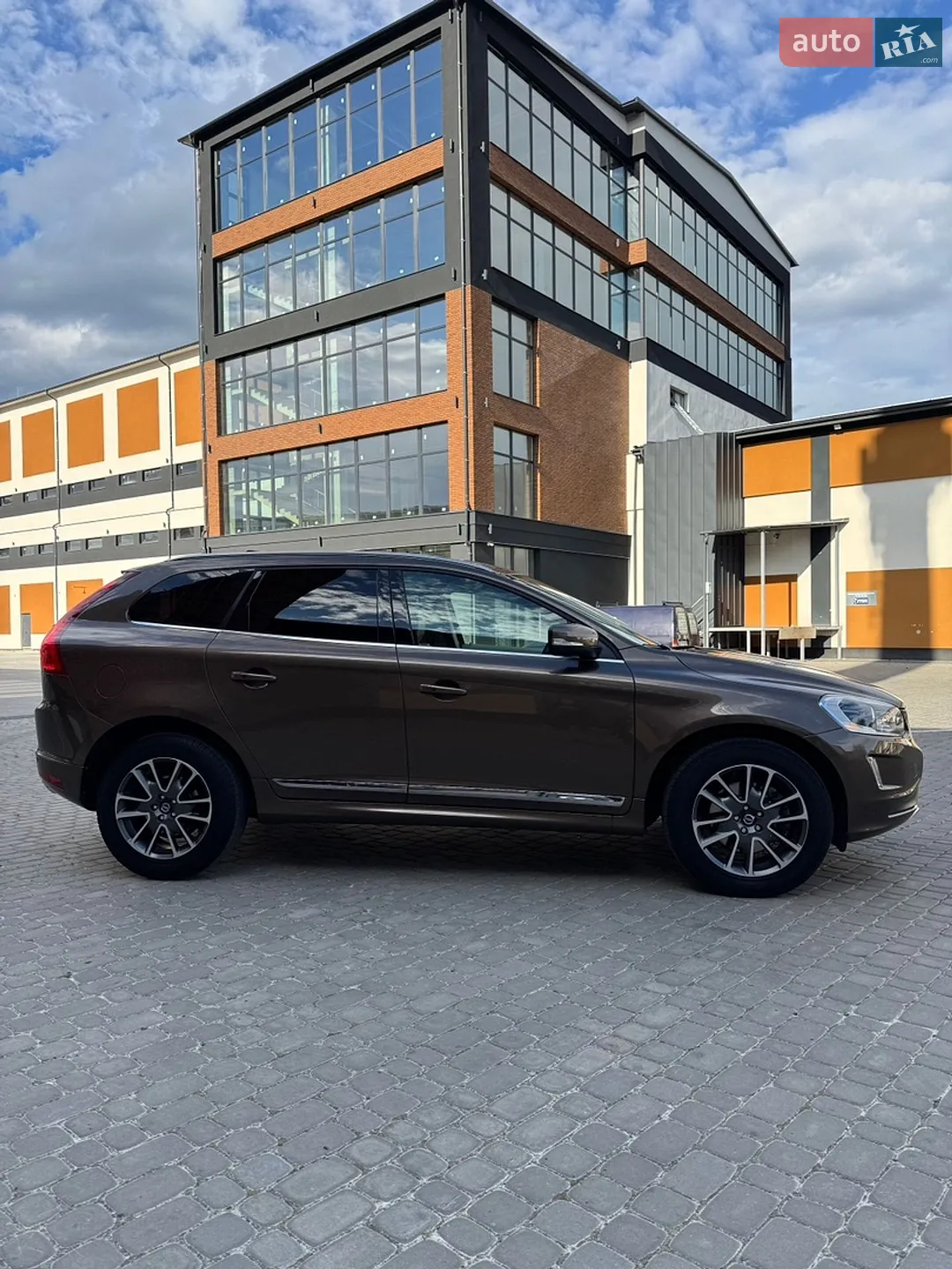 Volvo XC60 2014 VIN YV1DZ73CDF2636918 фото оголошення 4 з 51