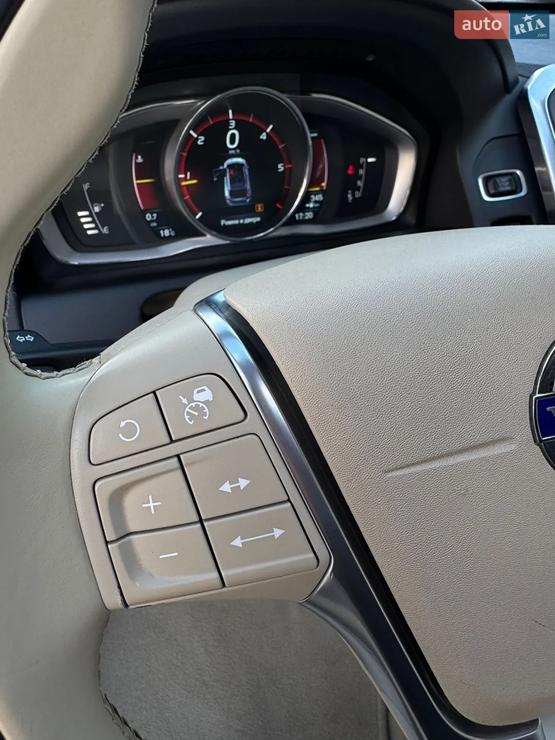 Volvo XC60 2014 VIN YV1DZ73CDF2636918 фото оголошення 33 з 51