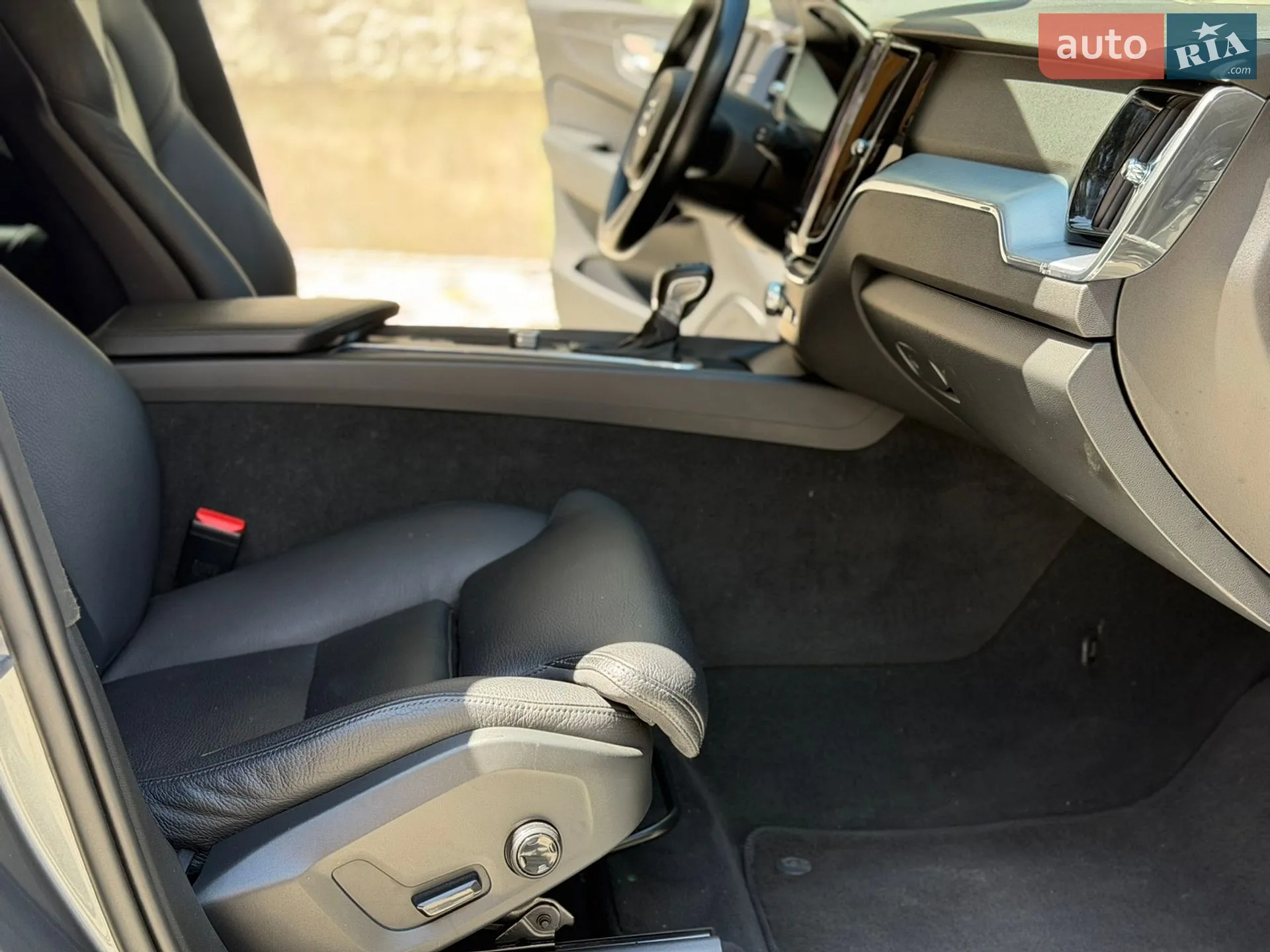 2019 Volvo XC60 - мініатюра 22