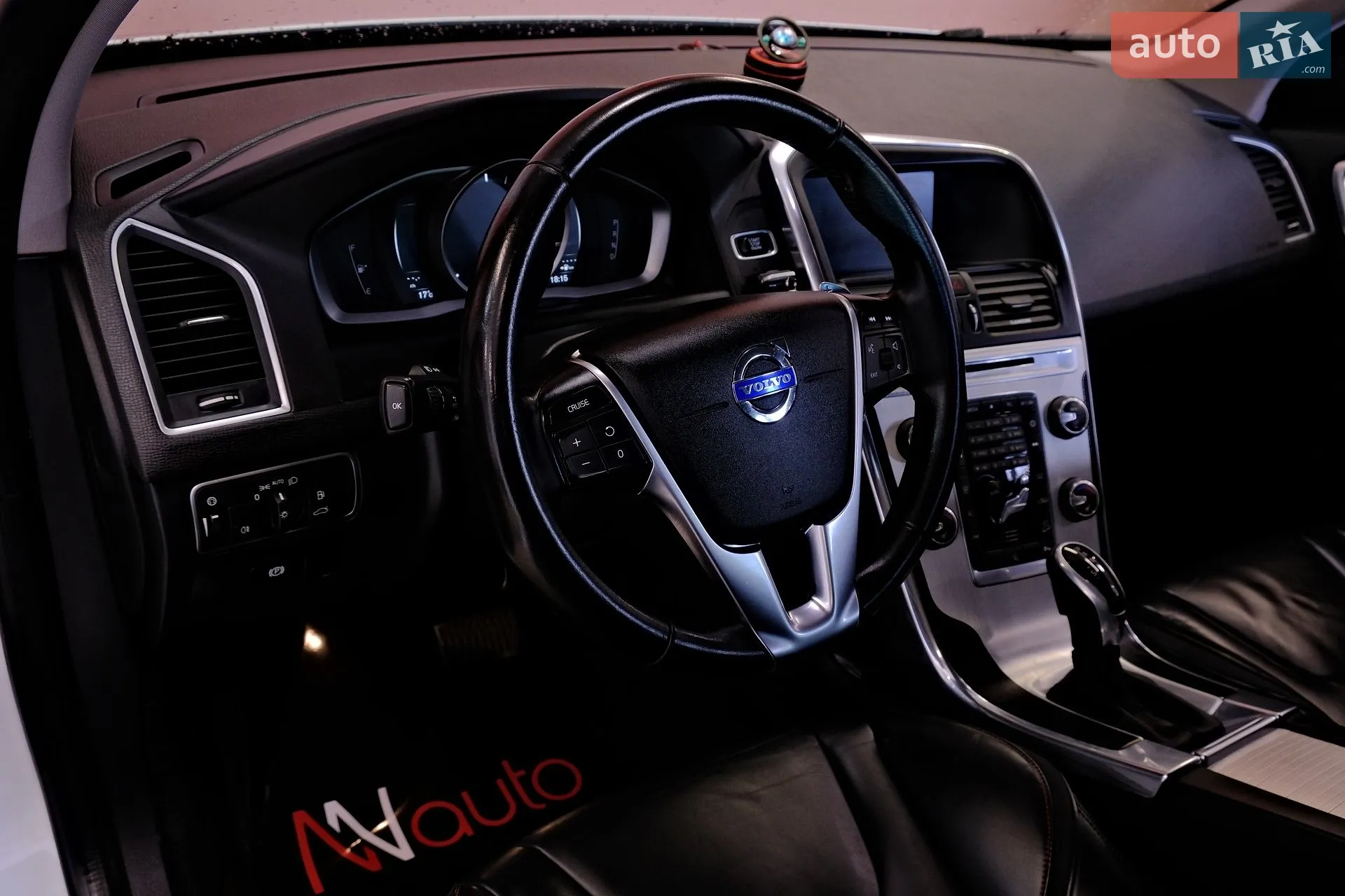 2016 Volvo XC60 - мініатюра 26