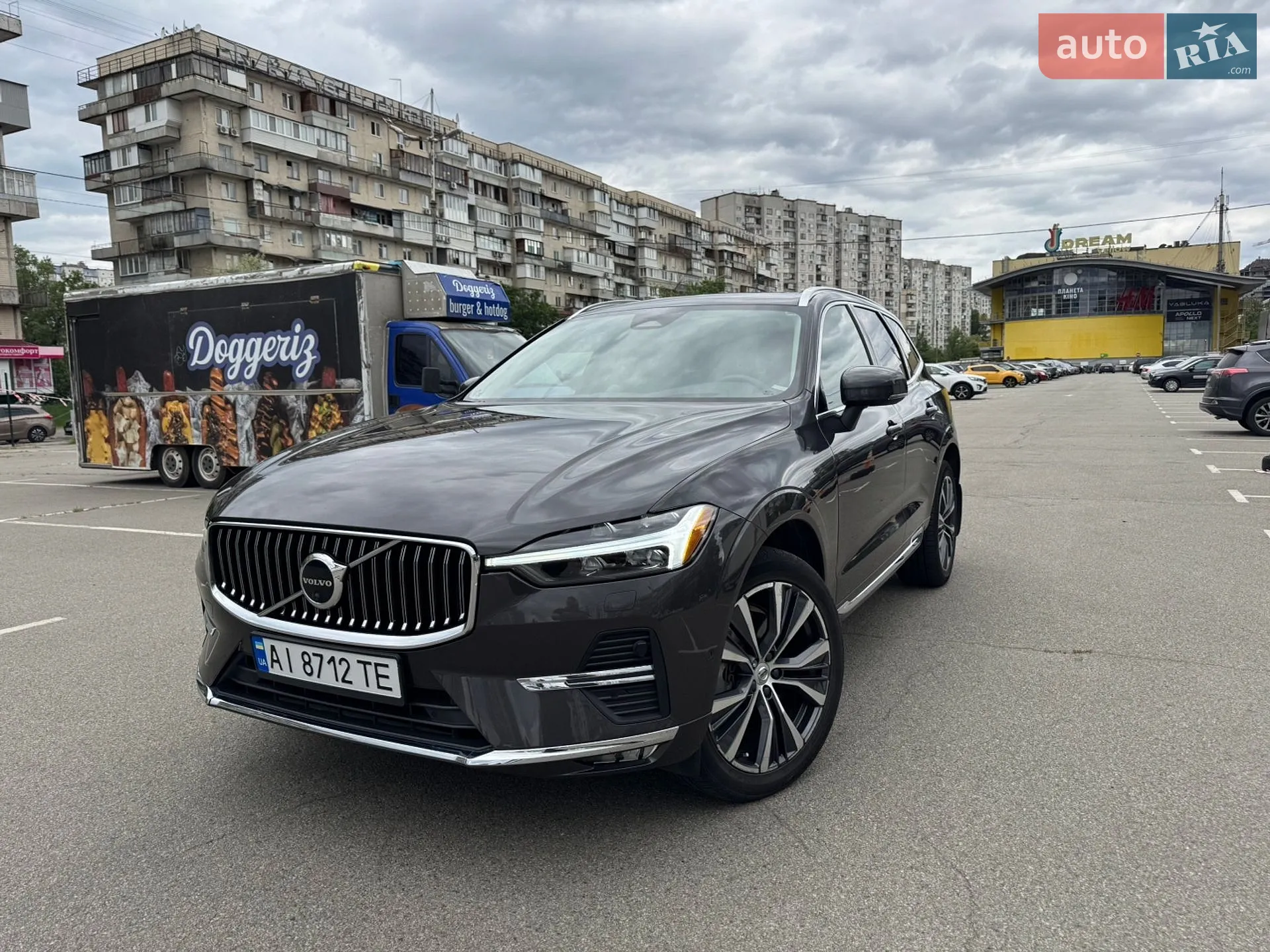 2021 Volvo XC60 - фото 1