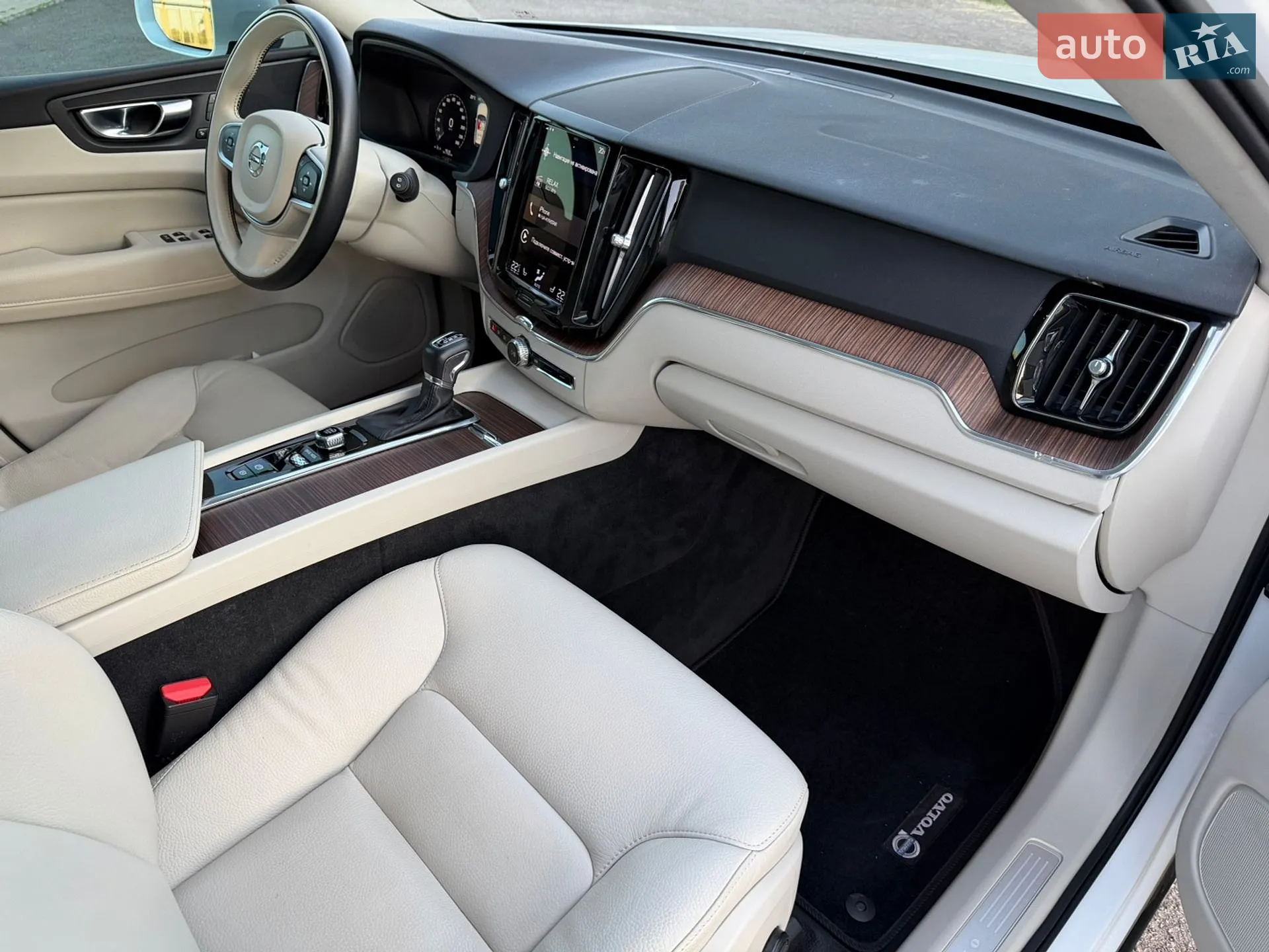 2021 Volvo XC60 - мініатюра 16