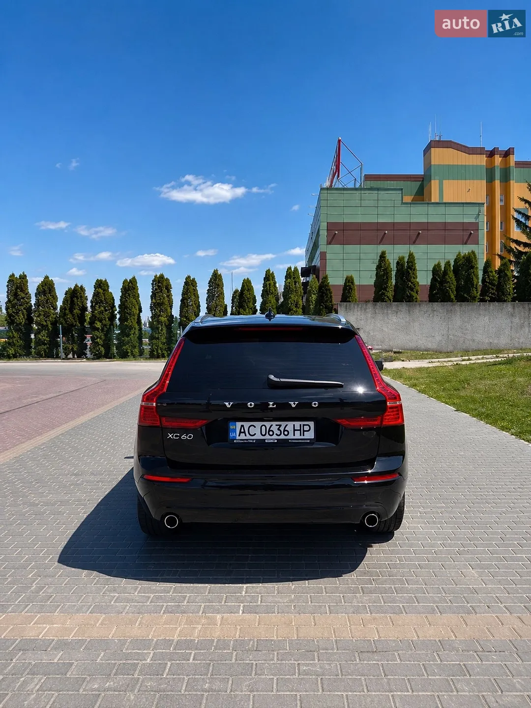 2018 Volvo XC60 - мініатюра 8
