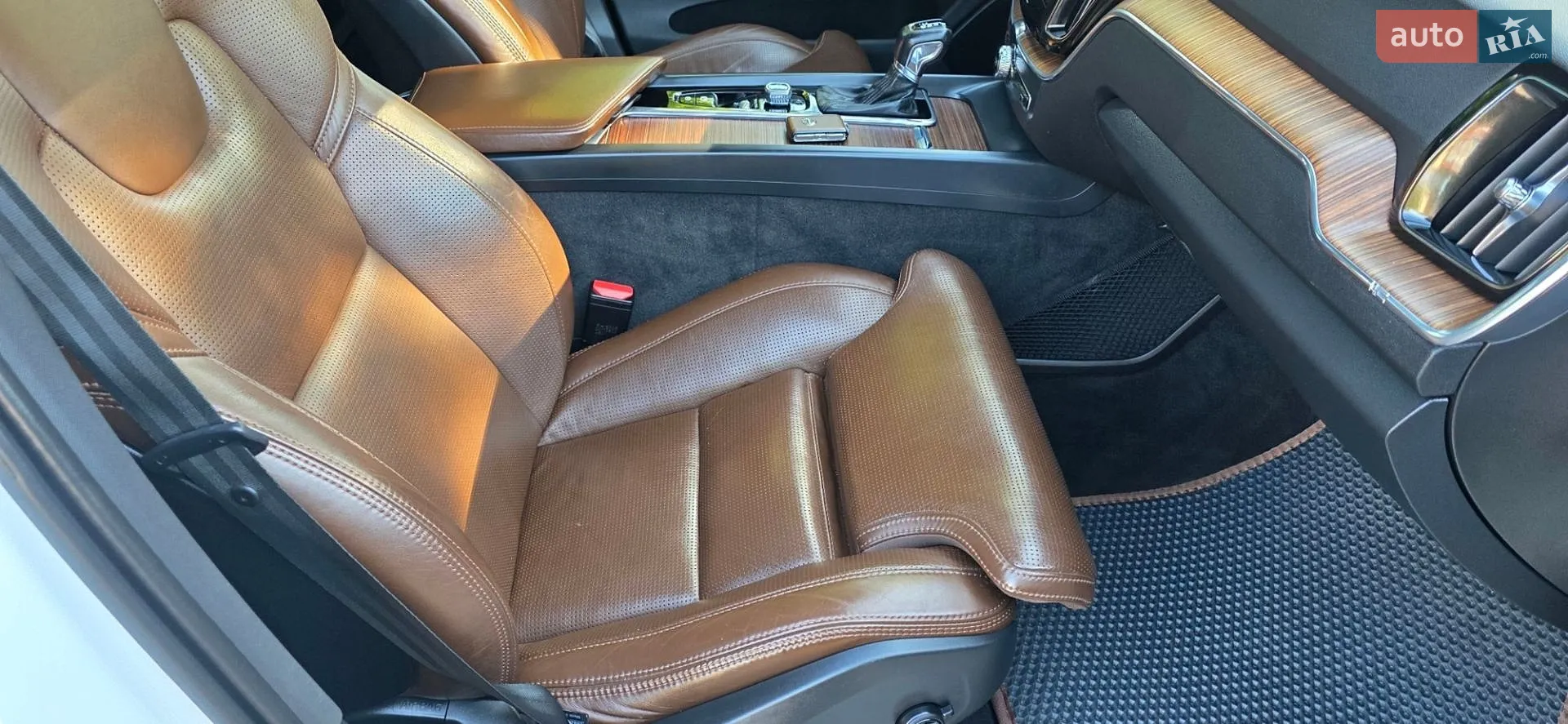 2018 Volvo XC60 - мініатюра 142