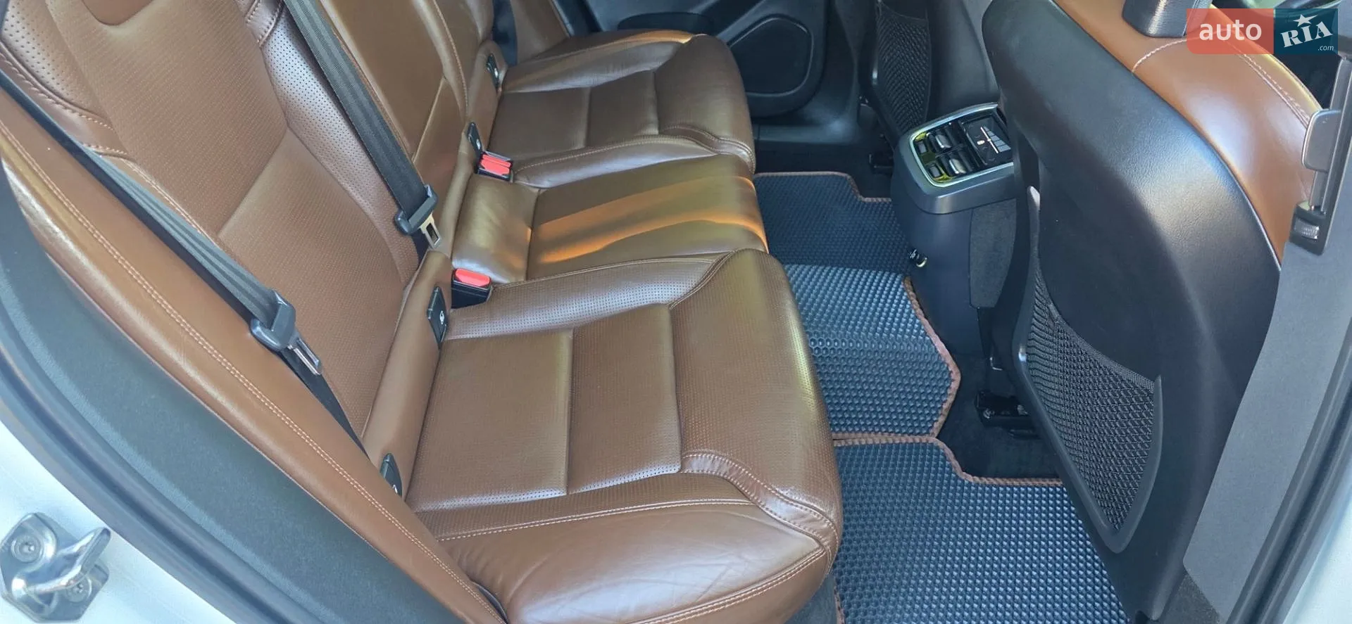2018 Volvo XC60 - мініатюра 152