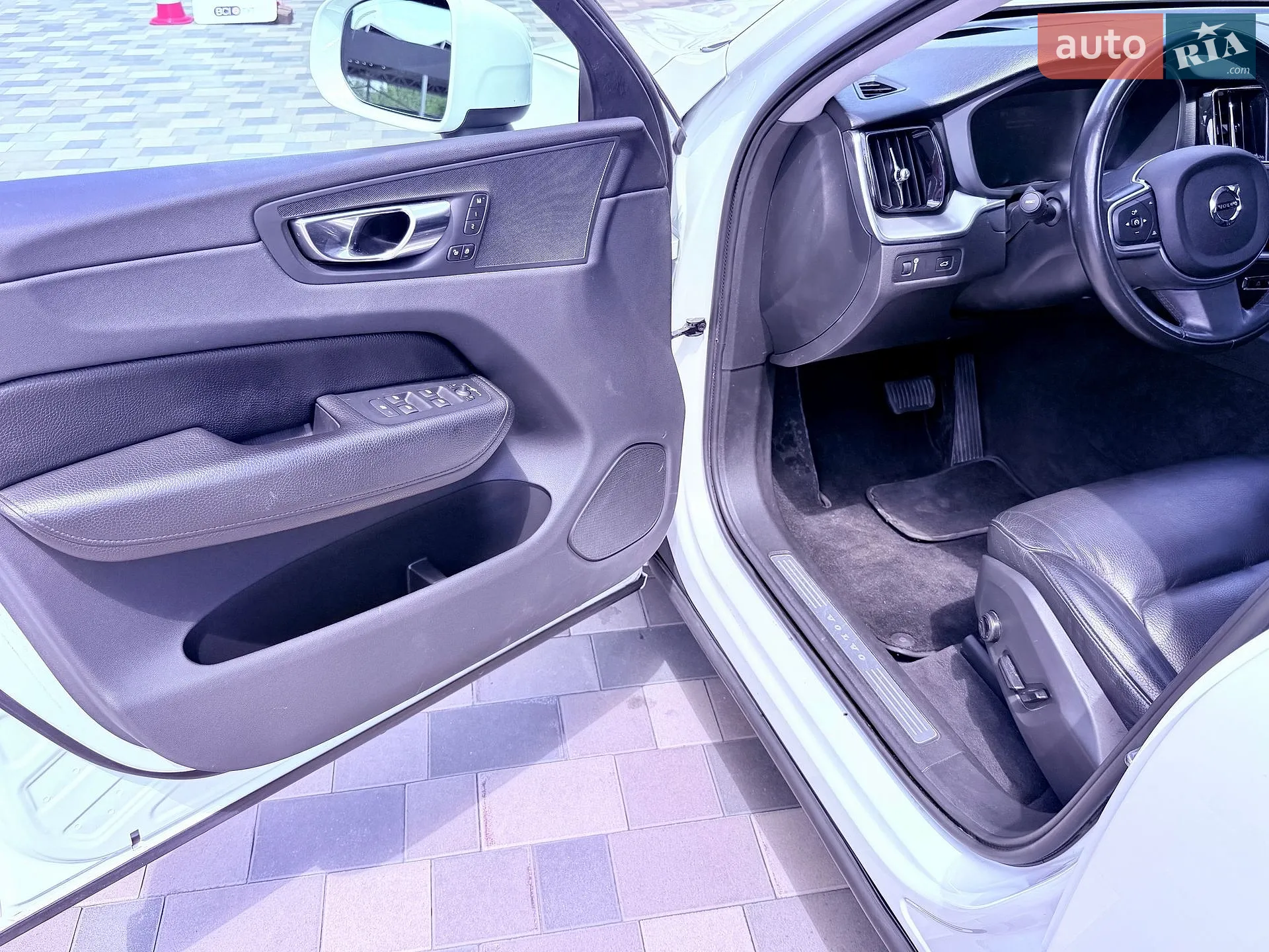 2018 Volvo XC60 - мініатюра 39