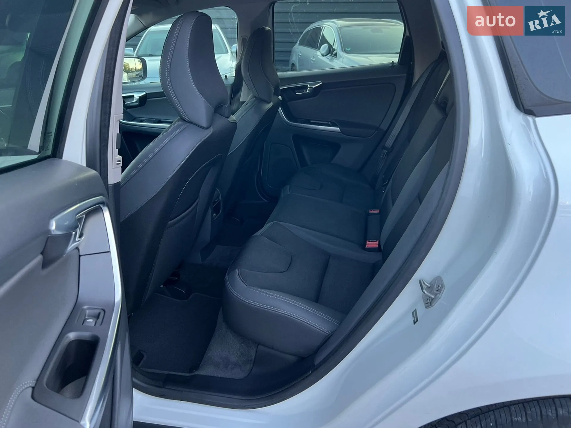 2015 Volvo XC60 - мініатюра 26