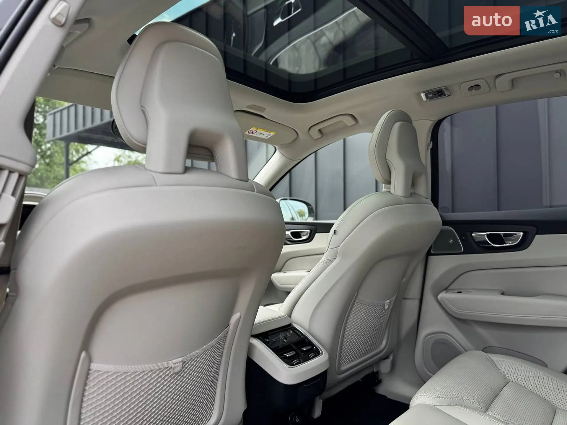 2018 Volvo XC60 - мініатюра 23