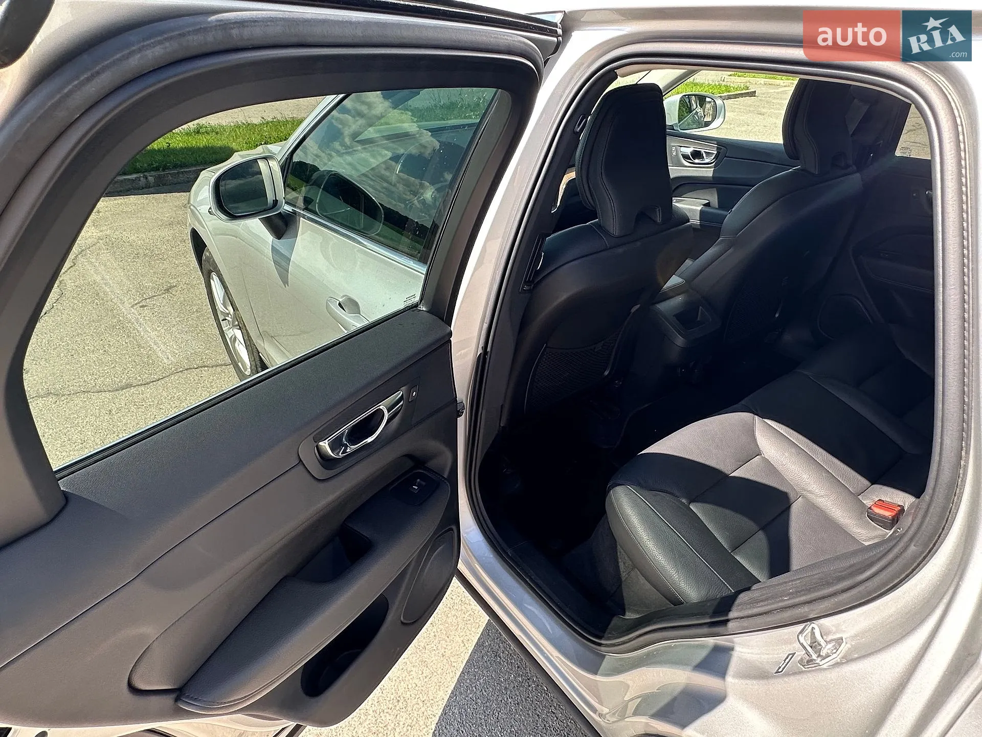 2021 Volvo XC60 - мініатюра 18