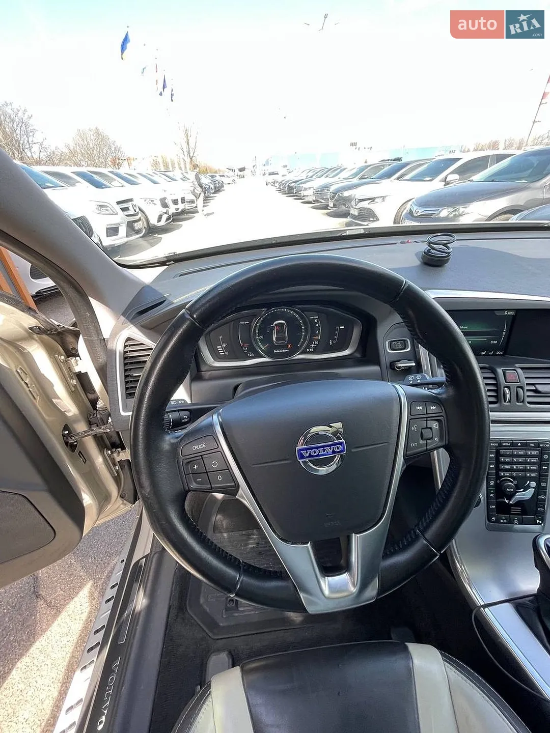 2016 Volvo XC60 - мініатюра 8