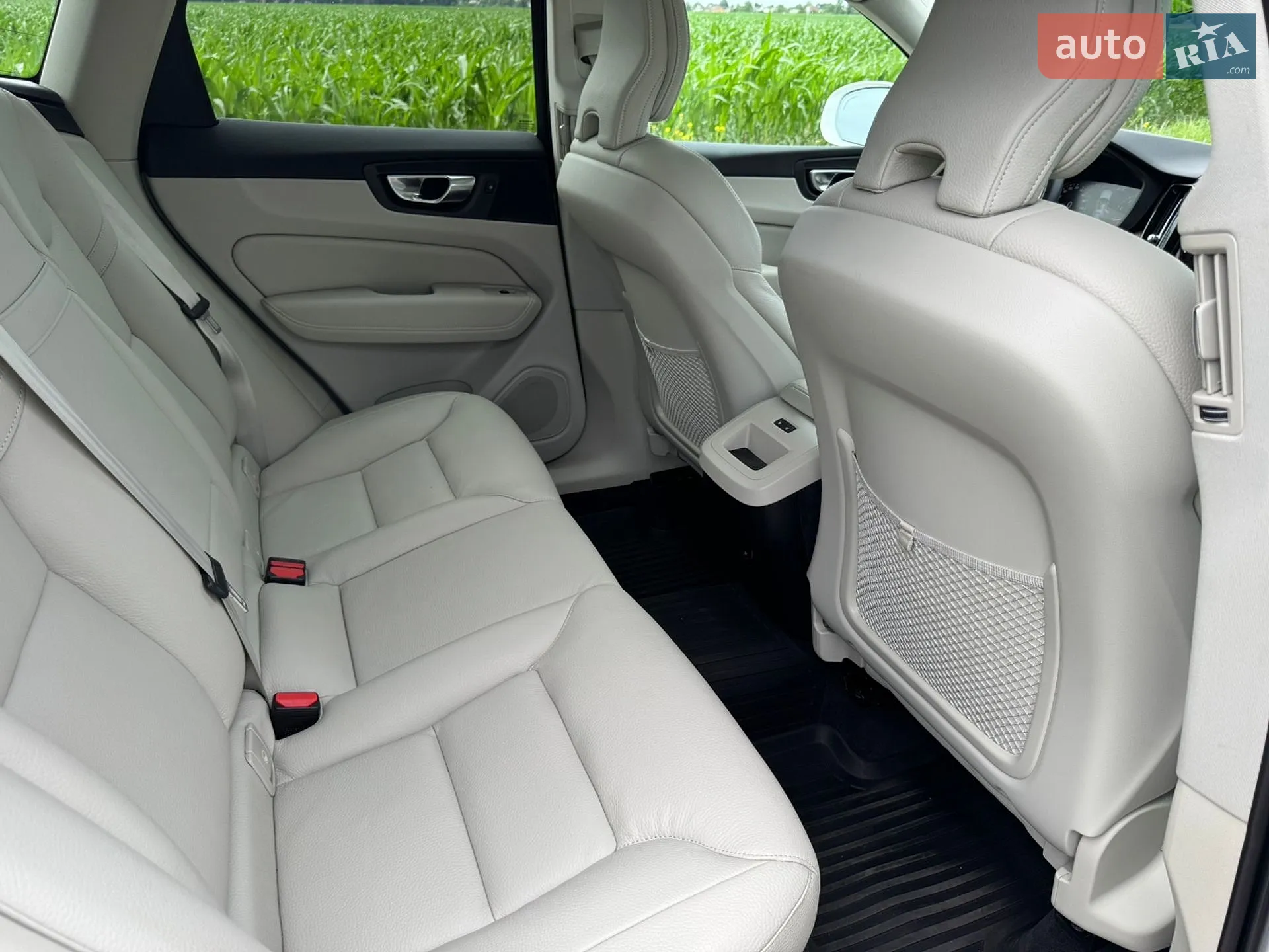 2021 Volvo XC60 - мініатюра 18
