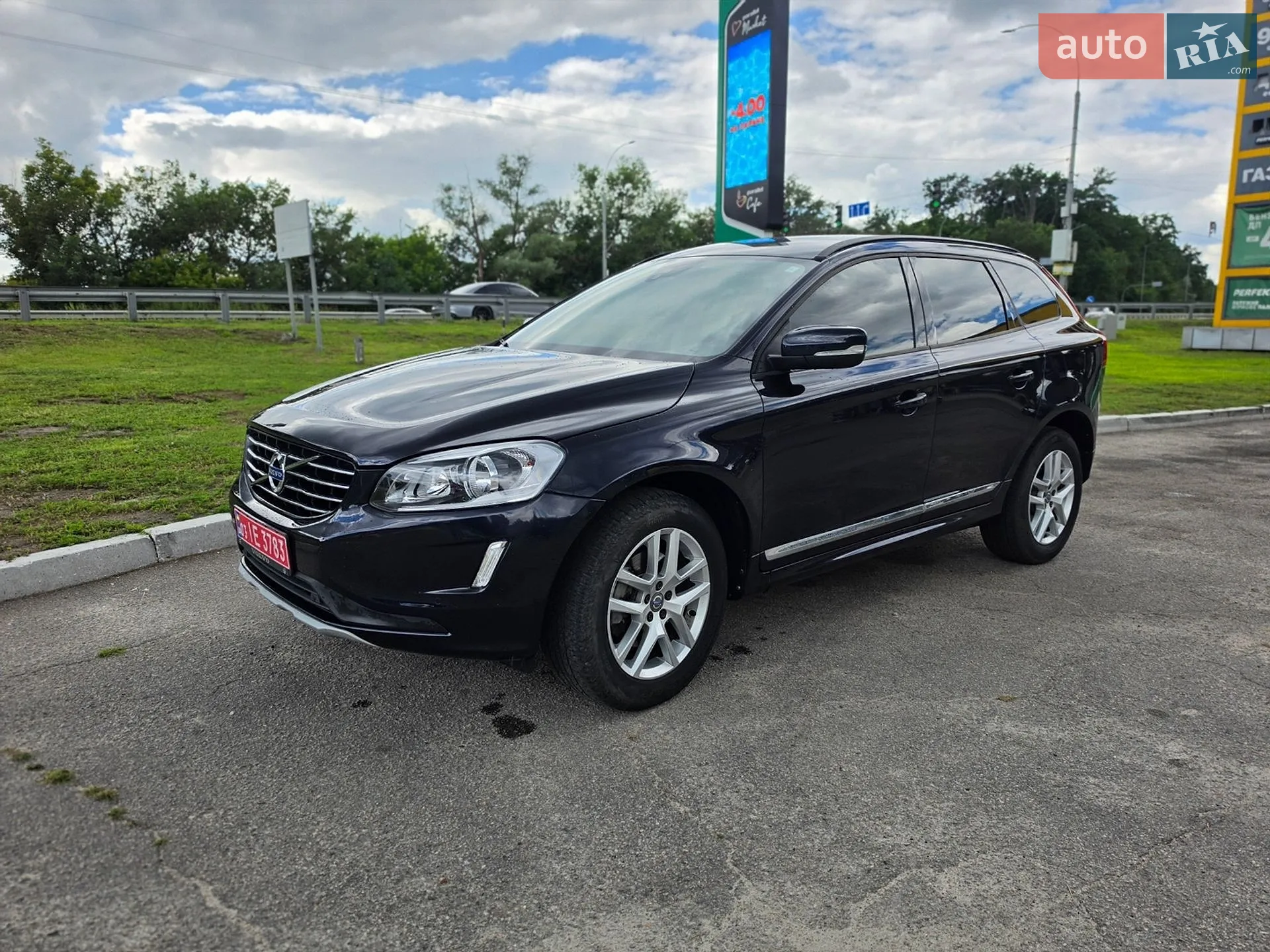 2017 Volvo XC60 - мініатюра 10