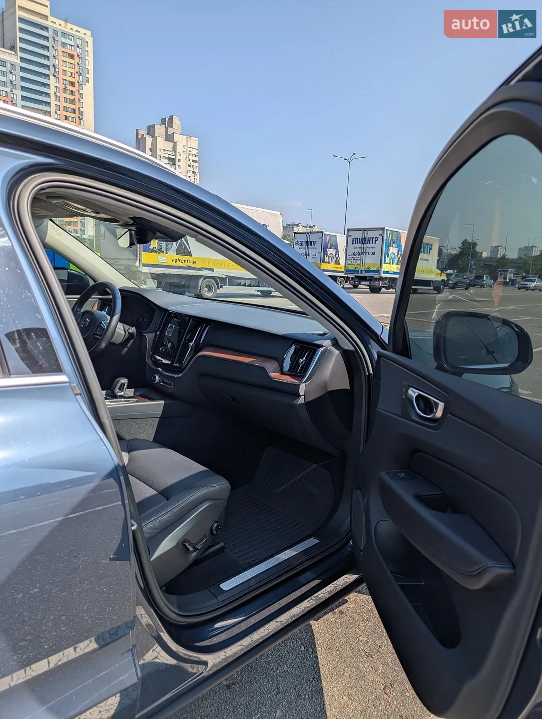 2023 Volvo XC60 - мініатюра 9