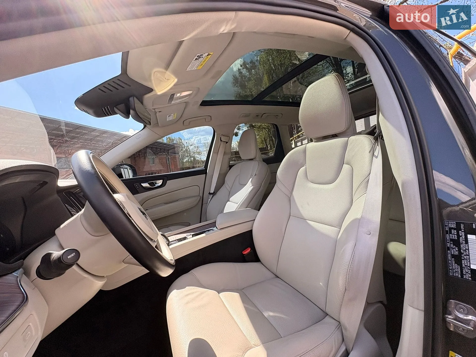 2022 Volvo XC60 - мініатюра 17