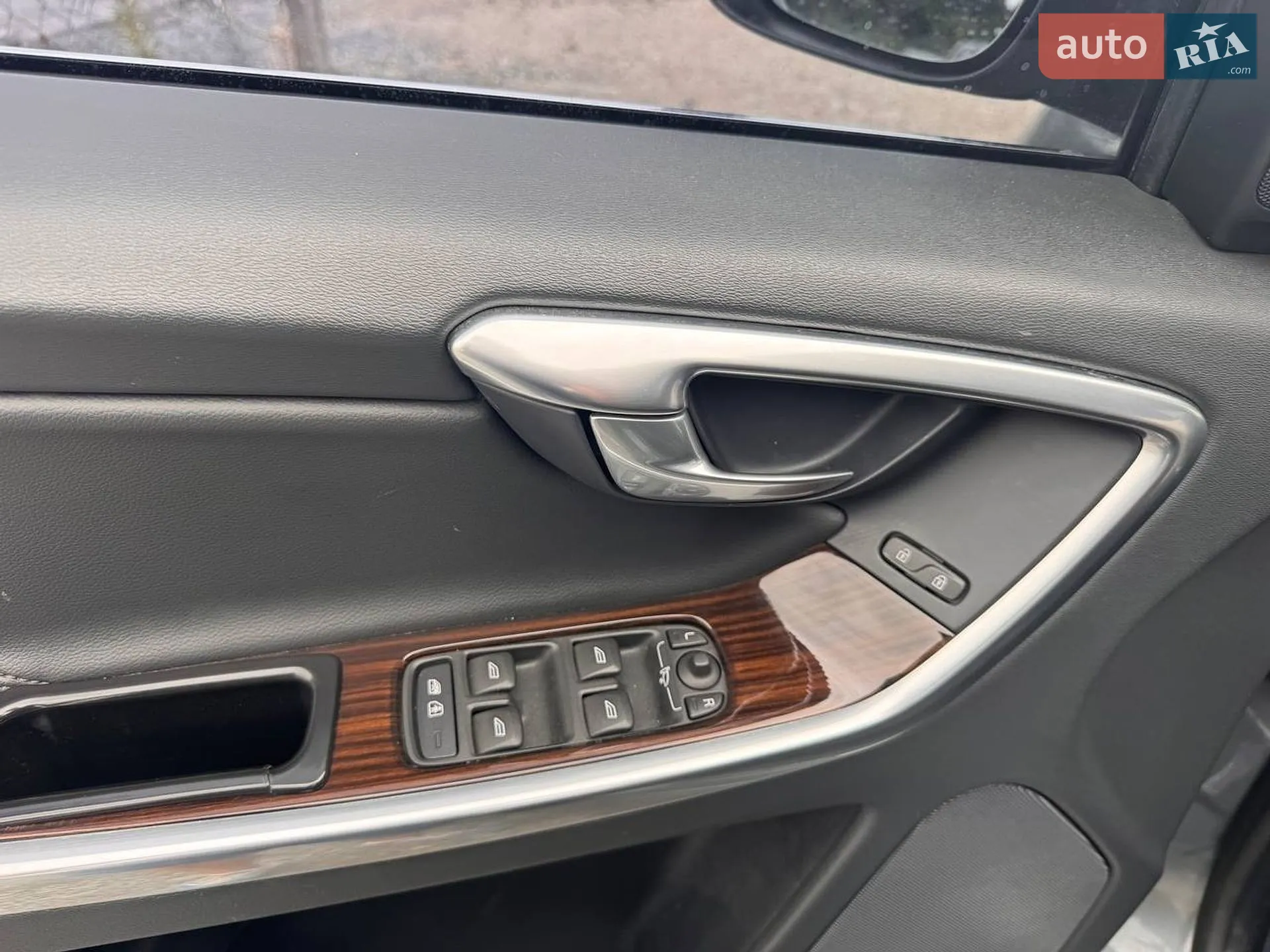 2017 Volvo XC60 - мініатюра 10