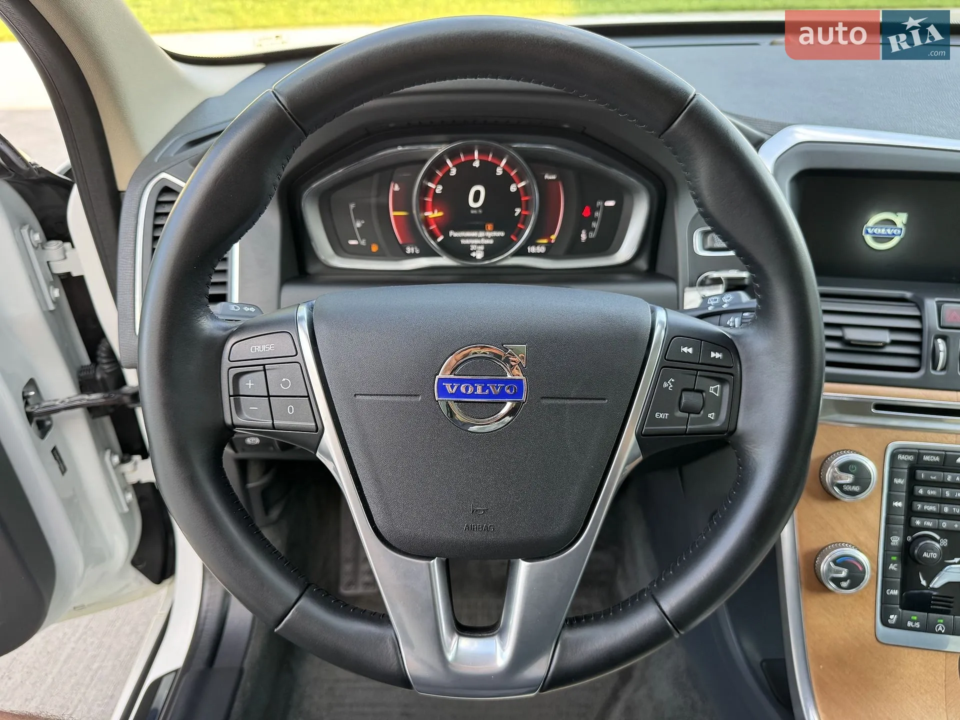 2017 Volvo XC60 - мініатюра 31