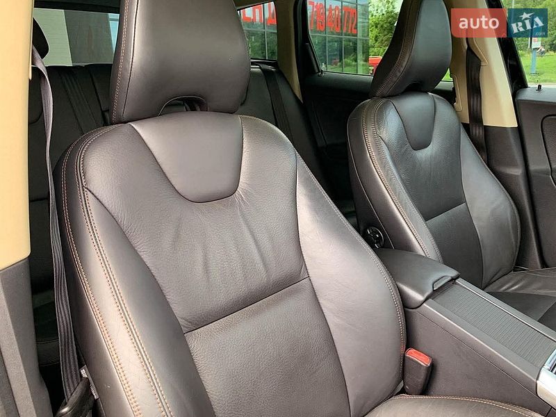 Внедорожник / Кроссовер Volvo XC60 2013 в Ивано-Франковске фото 6 Внедорожник / Кроссовер Volvo XC60 2013 в Ивано-Франковске