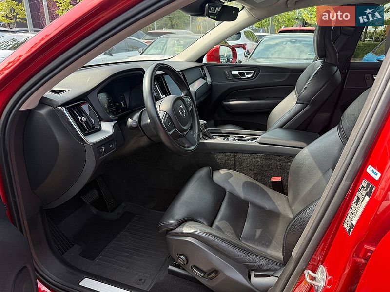 Позашляховик / Кросовер Volvo XC60 2019 в Києві