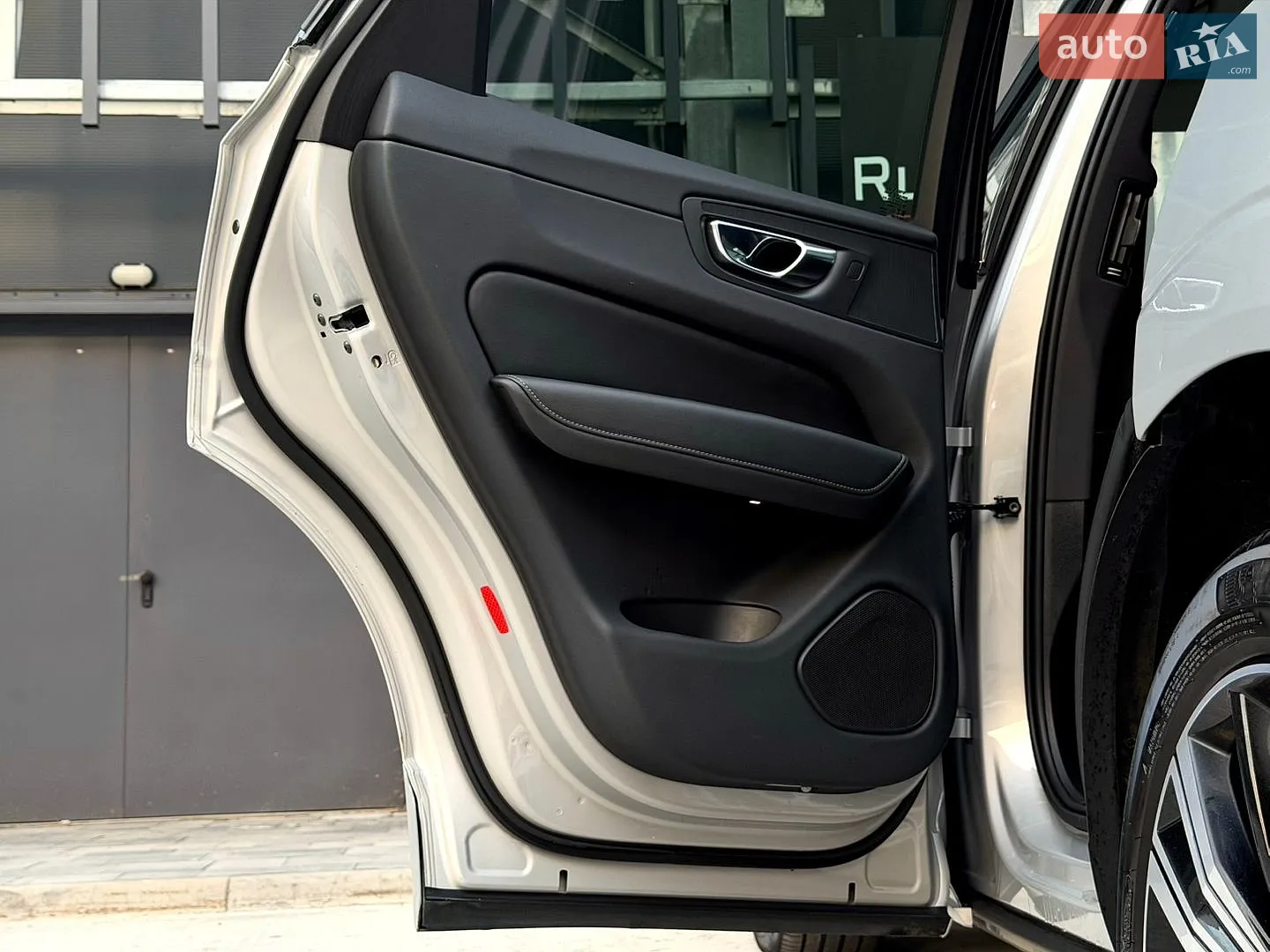2021 Volvo XC60 - мініатюра 43