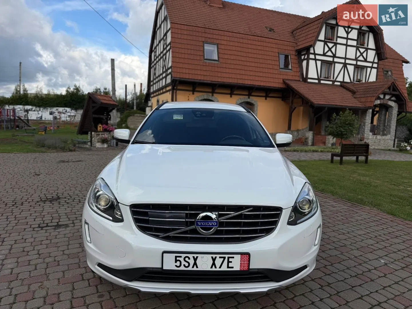 2017 Volvo XC60 - мініатюра 15