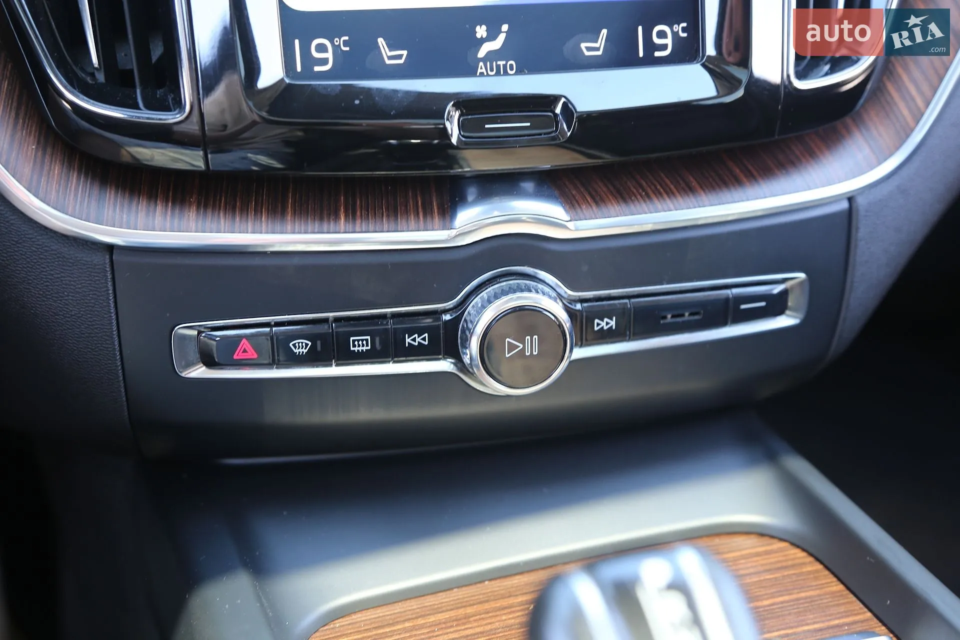 2018 Volvo XC60 - мініатюра 21