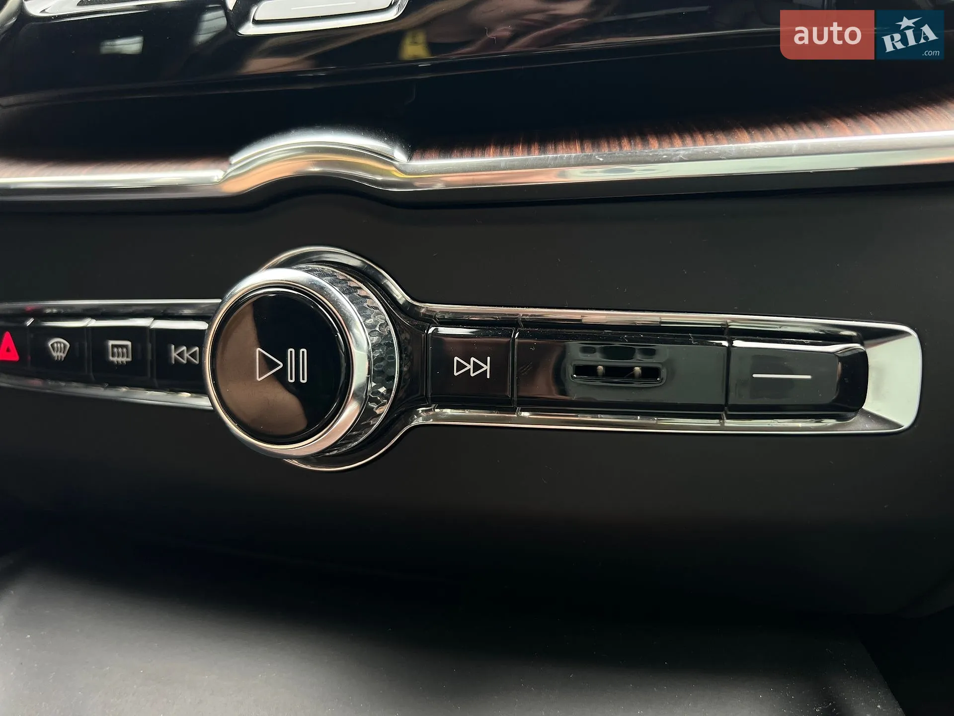 2020 Volvo XC60 - мініатюра 18