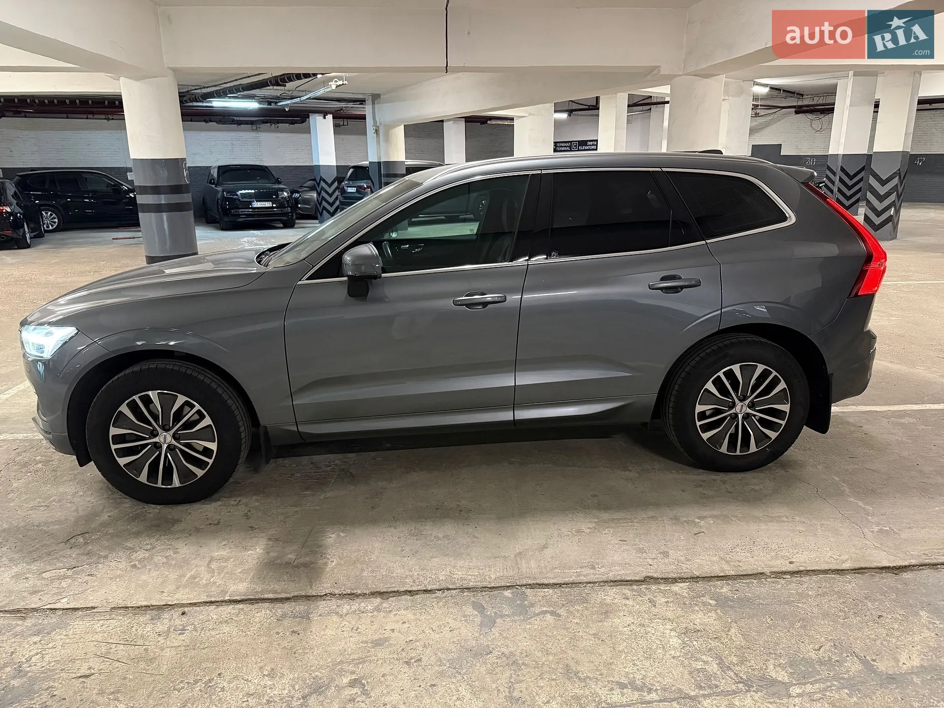 2019 Volvo XC60 - фото 1