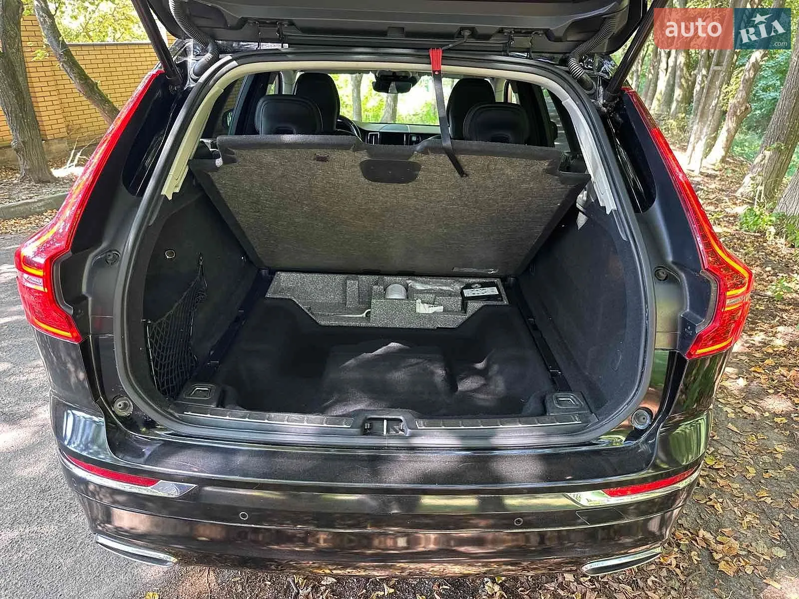 2018 Volvo XC60 - мініатюра 17