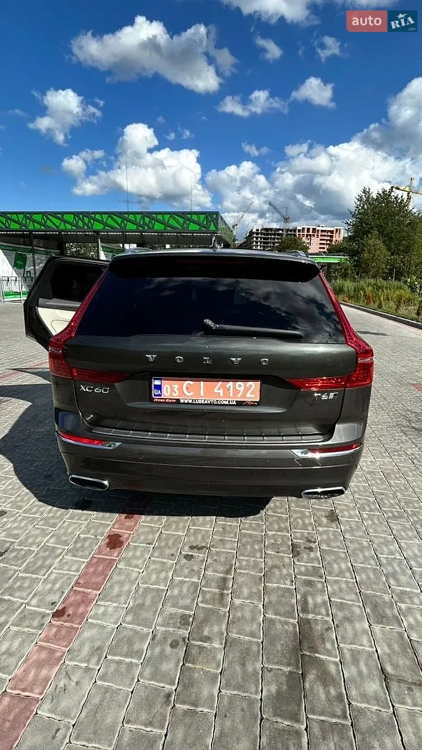 2017 Volvo XC60 - мініатюра 8