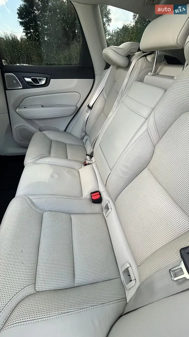 2017 Volvo XC60 - мініатюра 23